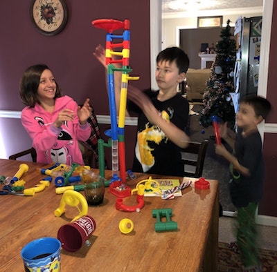 Children settting up game