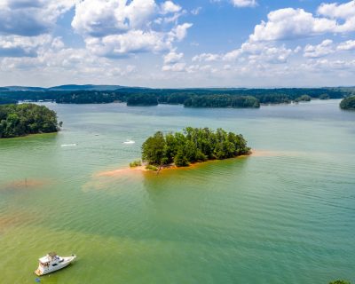 Aerial view water sports and boating in Lake Lanier